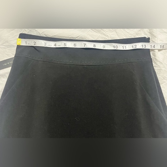 Tahari Elegant Bellona Black Side Zipper Skirt Womens Size 4 NWT - Picture 13 of 16